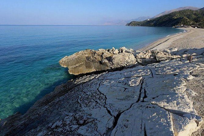 Visit Kroreza Beach by Boat - Key Points
