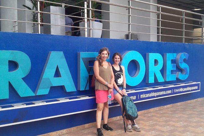 Visit Miraflores Locks and Casco Antiguo - Key Points