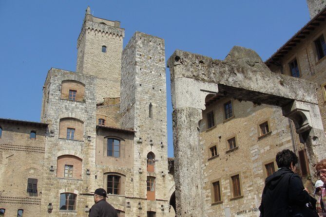 Visit of San Gimignano with local expert guide - Discover San Gimignano with a Local Guide: A Deep Dive into the Towering Town
