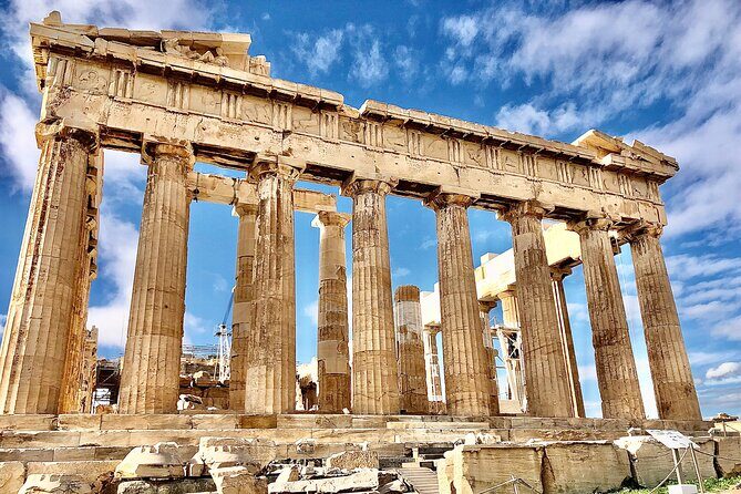 Visit of the Acropolis with an official guide in Spanish - Key Points