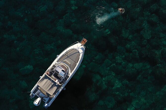 Visit of the bay of Taormina with private boat - Key Points