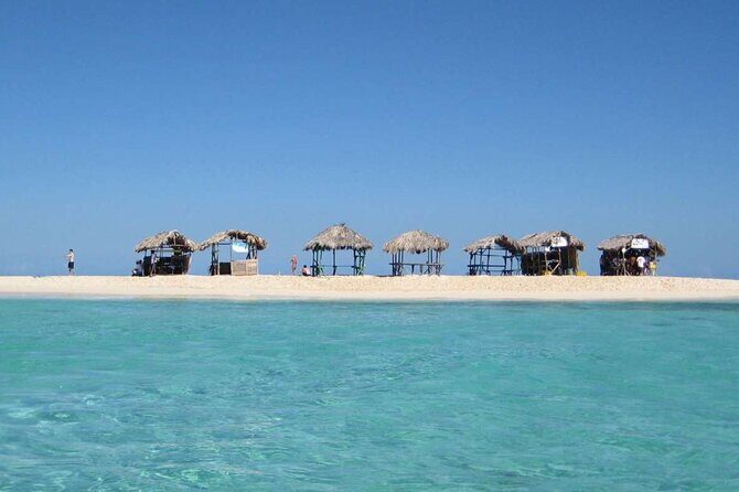 Visit Paradise Island Cayo Arena from Puerto Plata - Who Will Appreciate This Tour