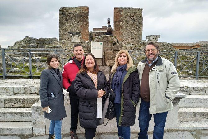 Visit Pompeii with an expert professional guide (2/3 hours) - Who Should Book This Tour?