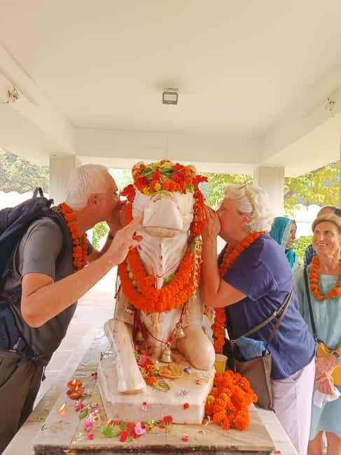 Visit the 3 largest temples in Benares - Key Points