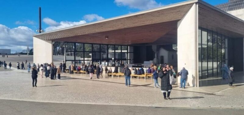 Visit the Caves of Mira de Aires, Fátima, Batalha and Óbidos - Why This Tour Offers Great Value