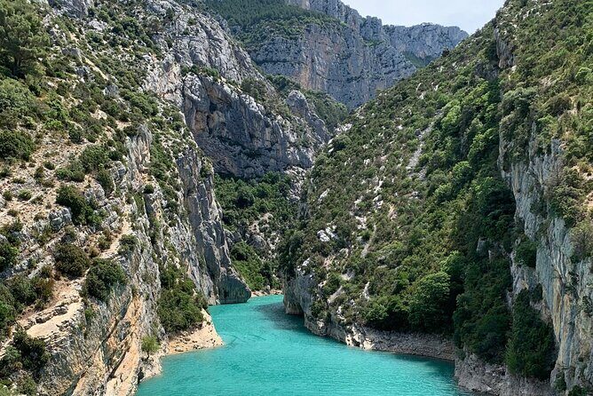 Visit the lavender fields, the Gorges du Verdon and Moustiers. - Who Should Consider This Tour?