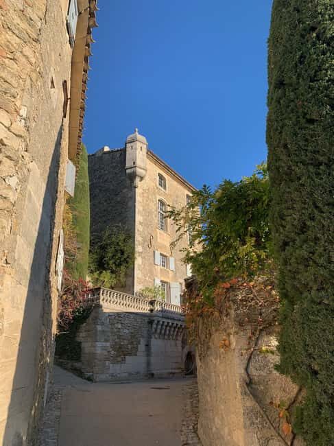Visit the most beautiful villages of the Luberon in Provence by minibus! - Experience the Charm of Provence’s Luberon Villages in a Day