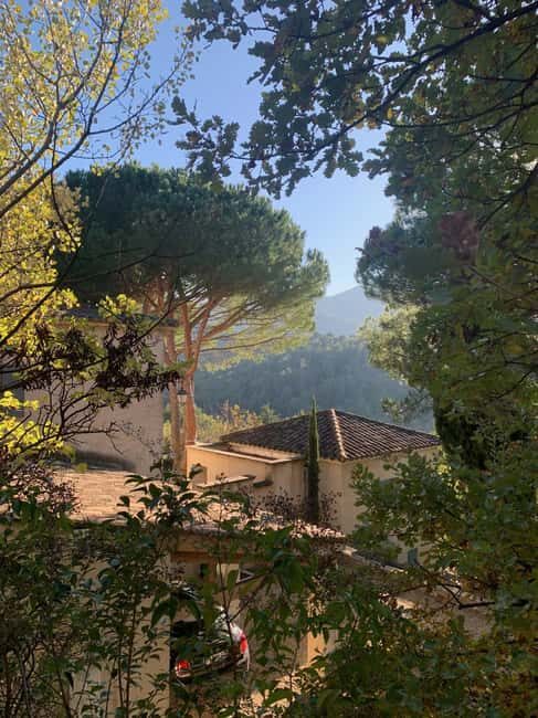 Visit the most beautiful villages of the Luberon in Provence by minibus! - Why This Tour Works Well