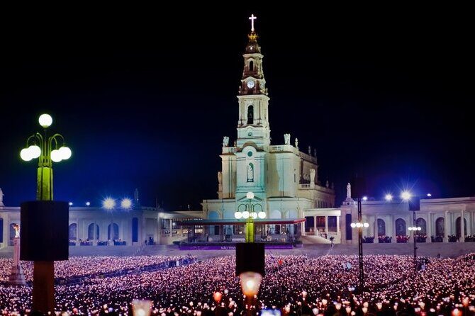 Visit to Fatima, Battle, Nazareth and Óbidos Private Full Day Tour - An In-Depth Look at the Tour Experience