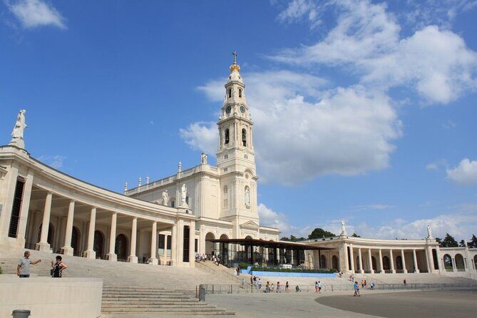 Visit to Fatima, Battle, Nazareth and Óbidos Private Full Day Tour - Who This Tour Is Best For