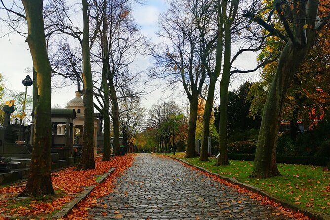 Visit to Père Lachaise Cemetery: a self-guided tour - In-Depth Look at the Père Lachaise Self-Guided Tour