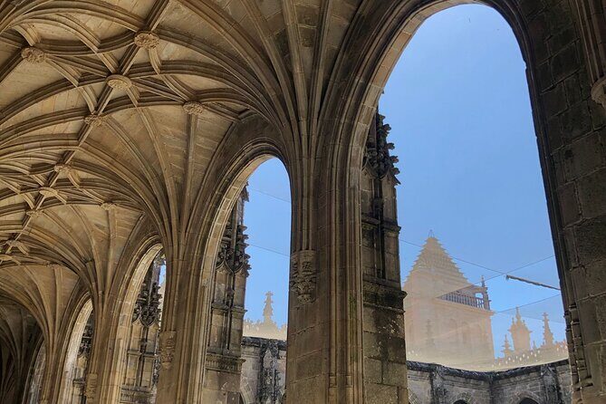 Visit to the Cathedral of Santiago with Roofs and Optional Portico - Discovering Santiago de Compostela’s Cathedral from Above