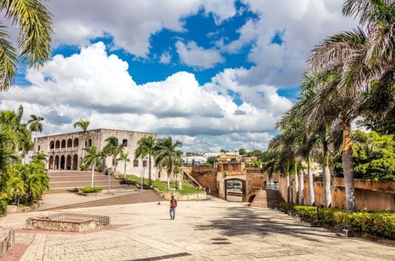 Visit to the city of Santo Domingo with guide & typical food - Who Will Love This Tour?