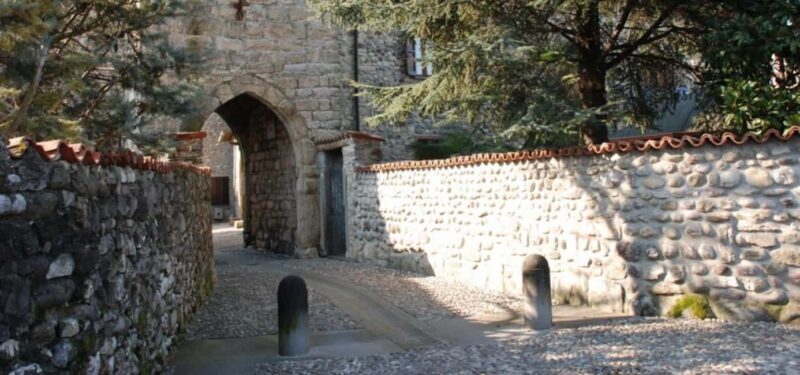Visit to the medieval village of Trebecco Castle and the Church of St. Fermo - Exploring Trebecco Castle and St. Fermo: A Detailed Look
