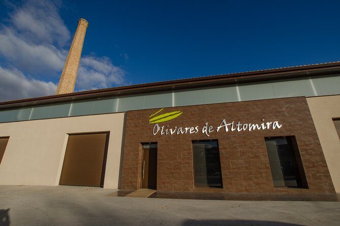 Visit to the oil mill with EVOO experiences in Cuenca - A Deep Dive into the Olive Oil Journey in Cuenca