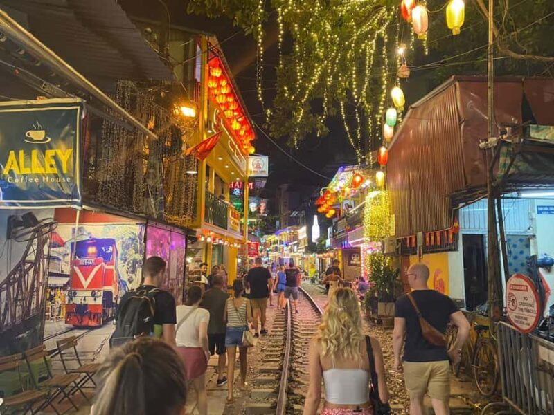 Visit Train Street Hear History Eat Local Lunch Know Culture - The Lowdown on the Hanoi Train Street Tour