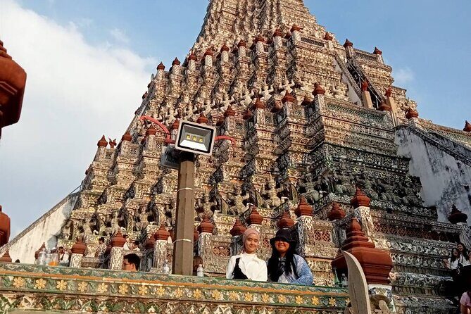 Visit Wat Pho and Wat Arun with Local Expert - In-Depth Review of the Tour Experience
