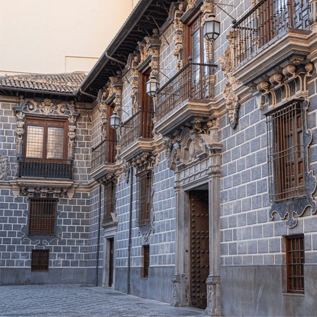 Visita guiada Catedral y Capilla Real y su entorno - Visita guiada Catedral y Capilla Real y su entorno: A Deep Dive into Granada’s Imperial Past