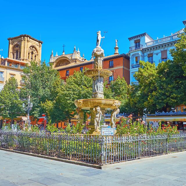 Visita guiada Catedral y Capilla Real y su entorno - The Sum Up: Who Should Consider This Tour?