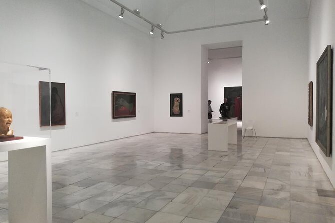 Visita privada en el Museo Reina Sofía con Entrada y Guía - Exploring the Reina Sofía with a Private Guide: A Closer Look