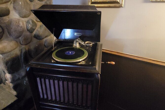 Vito's Vault Chicago finest dinner theatre speakeasy - FAQ