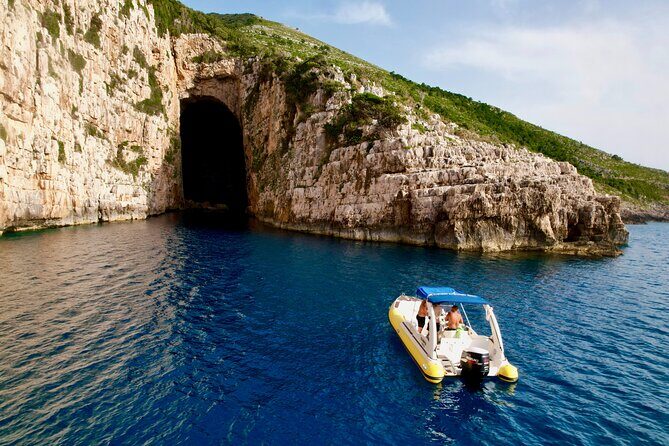 Vlore Private Speedboat Tour to Haxhi Ali Cave & Karaburun Beach - Discover the Hidden Beauty of Albania’s Karaburun Peninsula with a Private Speedboat Tour