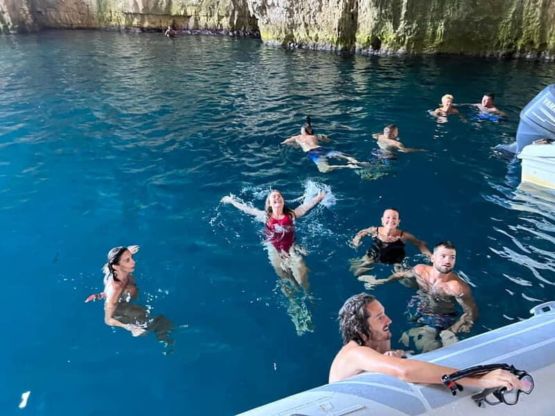 Vlorë: Speedboat Trip to Grama Bay w/ Snorkeling & Swimming - Bays and Blue Cave