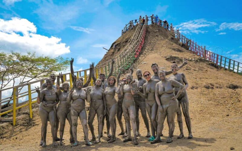 Volcan del Totumo + Playa + Piscina - Key Points