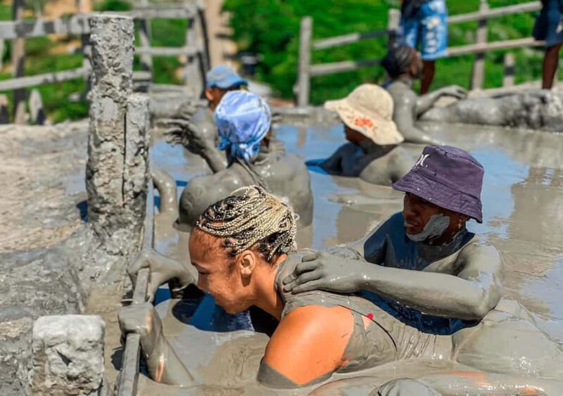 Volcan del Totumo + Playa + Piscina - Visiting the Totumo Mud Volcano