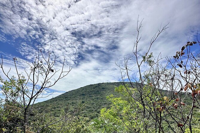 Volcán Másaya Caminata por Cerro Comalito & Laguna de Apoyo - Exploring the Tour in Detail