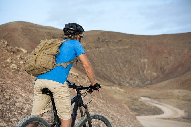 Volcanic Discovery PREMIUM eBike Tour; easy level: 35 km - Who Will Love This Tour?