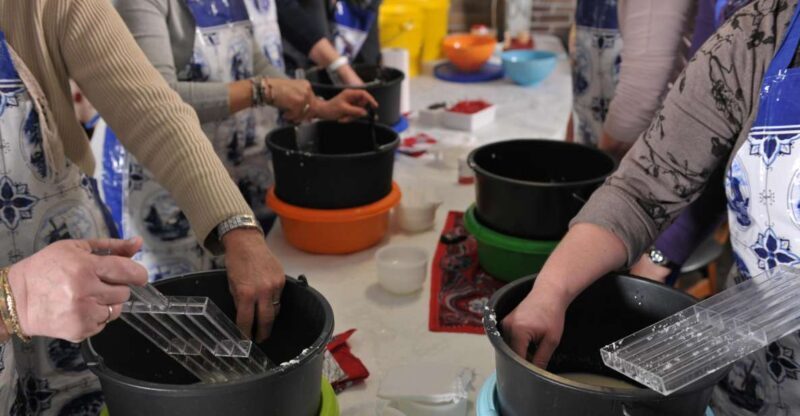 Volendam: 2.5-Hour Cheesemaking Workshop & Clog Making Tour - Exploring the Volendam: 2.5-Hour Cheesemaking & Clog Making Tour