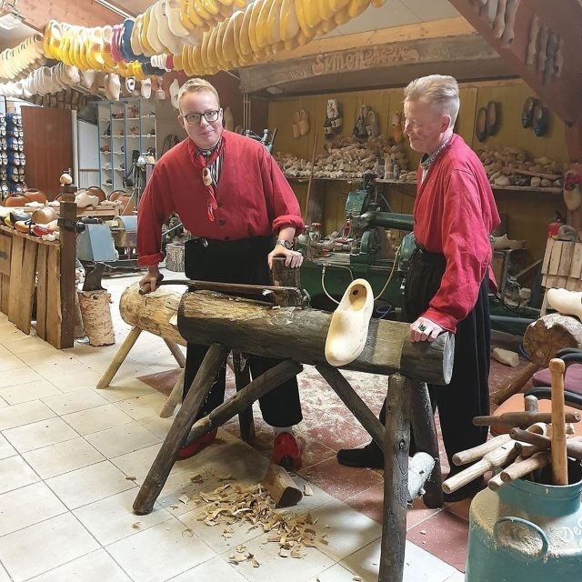 Volendam: 2-Hour Clogmaking Workshop and Cheese Tour - FAQs