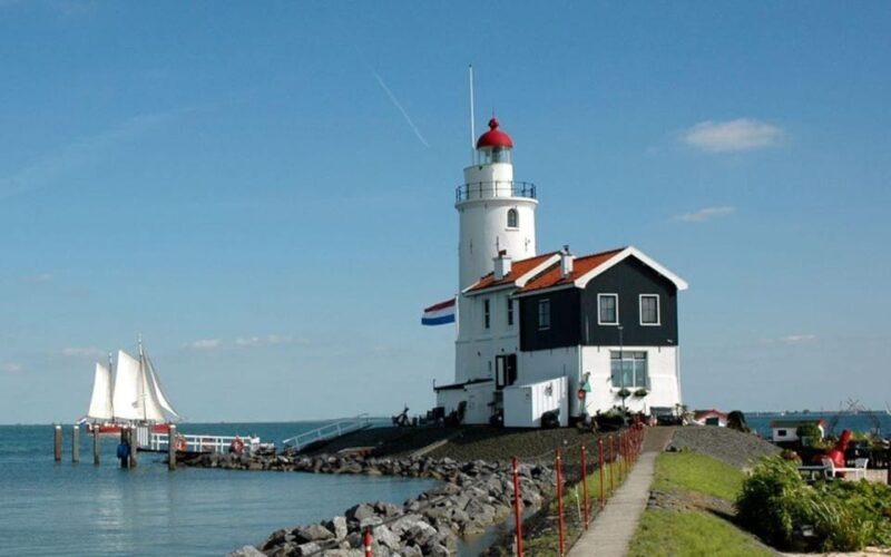Volendam: E-Bike Rental including Highlights-Routes - Key Points