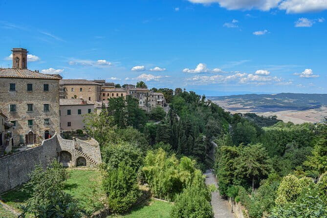 Volterra and San Gimignano: a taste of medieval Tuscany! - Authentic Experiences and Honest Observations