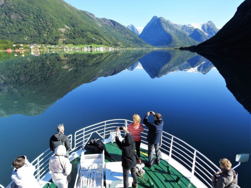 Voss: Guided Fjord & Glacier Tour to Fjærland - FAQ