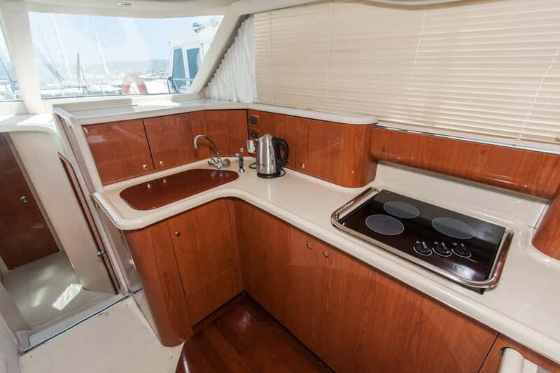 Voyager - Sea Ray 52 - What to Expect: Comfort, Views, and a Relaxed Atmosphere