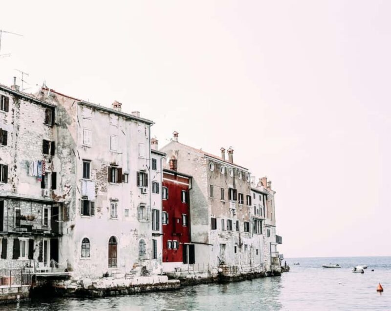 VRSAR: Night Boat Tour to Rovinj with Dolphin Watching - What’s Included, What’s Not