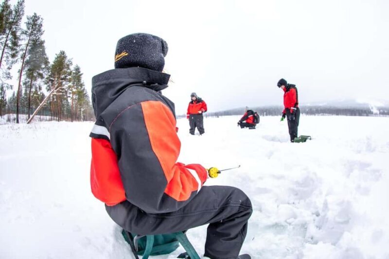 Vuokatti: Ice Fishing Trip with Hot Drinks - Discover the Quiet Magic of Ice Fishing in Vuokatti