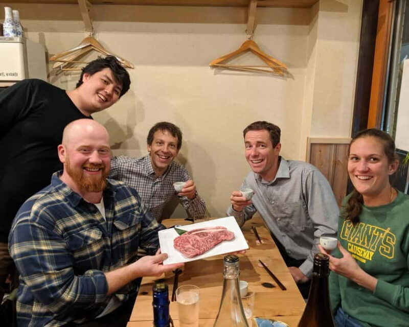 Wagyu & Sake 8 Course Tasting Dinner in Shinjuku - Key Points