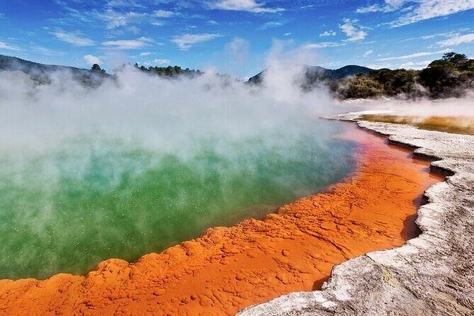 Wai-O-Tapu Rotorua & Huka Falls River Cruise Tour from Auckland - Analyzing the Value
