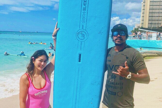 Waikiki Beginner Surfing lessons: Private, Group, & Family Option - Key Points