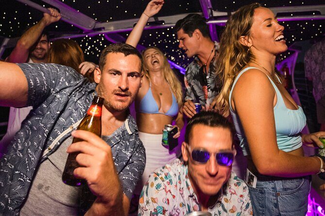 Waikiki Friday Fireworks Party Cruise with Live DJ & Full Bar - What Reviewers Are Saying