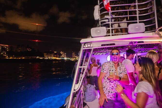 Waikiki Friday Fireworks Party Cruise with Live DJ & Full Bar - Detailed Breakdown of the Itinerary