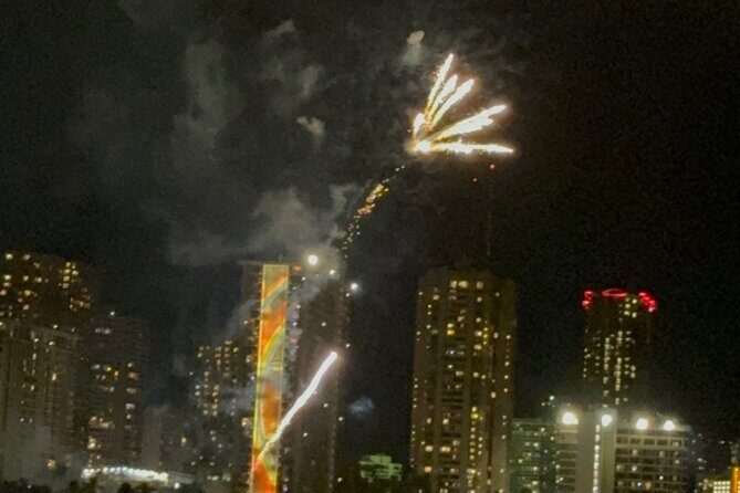 Waikiki Glass Bottom Boat Fireworks Tour - References