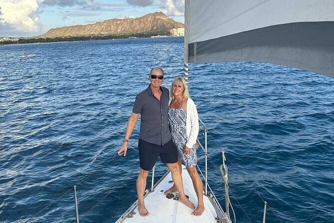 Waikiki private Day Tour and Sunset sail for couples - FAQ