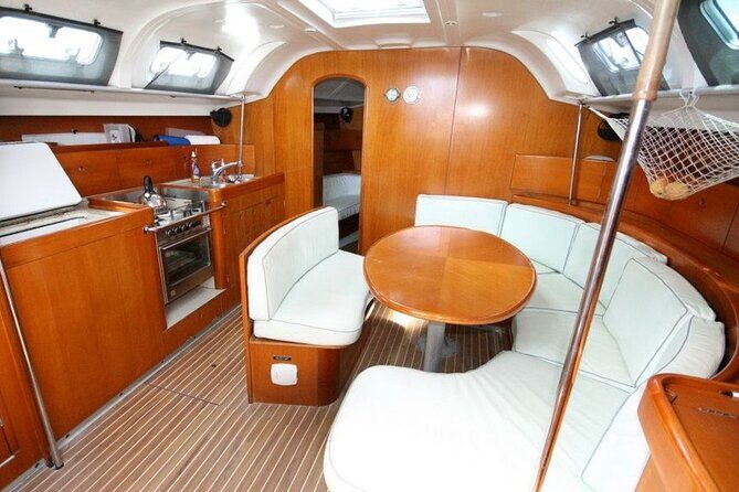 Waikiki Sail and Snorkel Adventure Best of Hawaii 2023 - FAQ: Your Questions About the Waikiki Sail and Snorkel Adventure