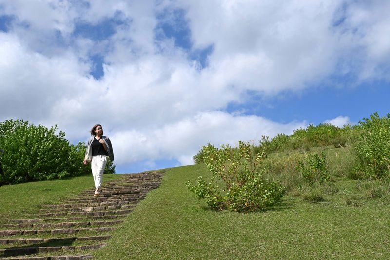 Wakakusa Hilltop Bus - Who will enjoy this outing most
