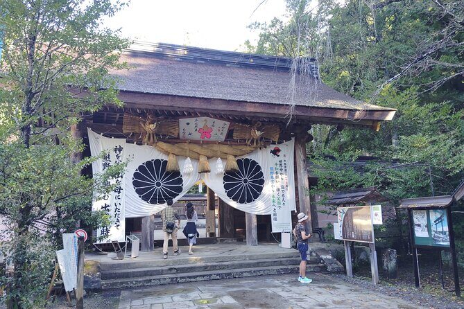 Wakayama: Walk the Kumano Kodo to Kumano Hongu Taisha - Who Will Get the Most Out of This Tour?