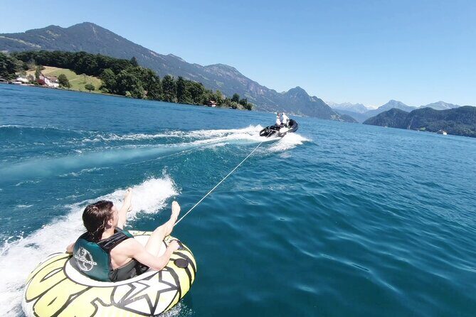 Wakeboarding Lake Zurich - morning ! - Authentic Insights from Past Participants